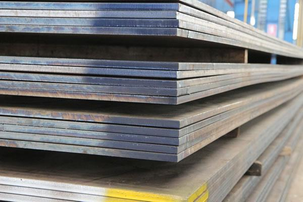 Conheça as vantagens de investir em chapas grossas de inox